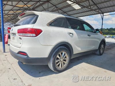 Trzecie zdjęcie samochodu z tyłu: 2018 KIA SORENTO LX V6 VIN:5XYPG4A55JG396577 - miniatura