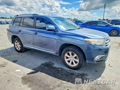 Czwarte zdjęcie samochodu z boku: 2011 TOYOTA HIGHLANDER BASE VIN:5TDZK3EHXBS037557 - miniatura
