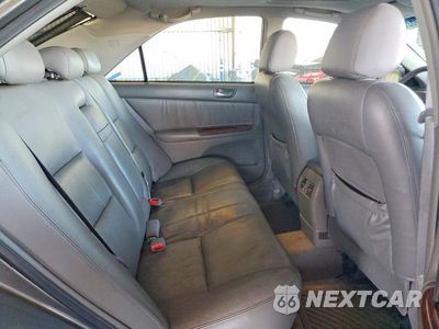 Zdjęcie 10 z 13 samochodu: 2005 TOYOTA CAMRY XLE V6 VIN:4T1BF30K75U618244 - miniatura