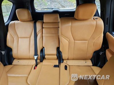 Zdjęcie 10 z 14 samochodu: 2022 LEXUS LX 600 LUXURY VIN:JTJGB7CX3N4004759 - miniatura