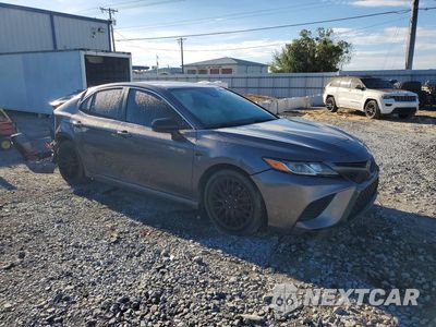Czwarte zdjęcie samochodu z boku: 2020 TOYOTA CAMRY SE VIN:4T1G11AK9LU951243 - miniatura