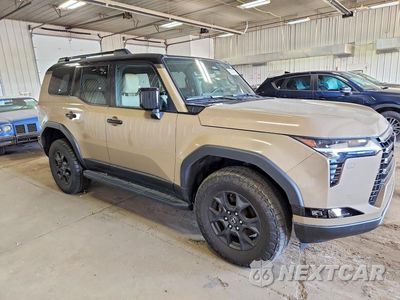 Czwarte zdjęcie samochodu z boku: 2024 LEXUS GX 550 OVERTRAIL+ VIN:JTJTBCDX0R5003087 - miniatura