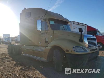 Czwarte zdjęcie samochodu z boku: 2010 FREIGHTLINER COLUMBIA 120 SEMI TRUCK VIN:1FUJA6DR5ADAN3649 - miniatura