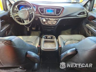Zdjęcie 8 z 13 samochodu: 2019 CHRYSLER PACIFICA TOURING L VIN:2C4RC1BG5KR749058 - miniatura