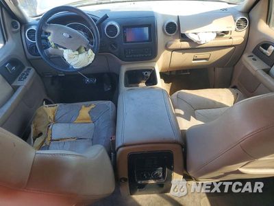 Zdjęcie 8 z 13 samochodu: 2004 FORD EXPEDITION EDDIE BAUER VIN:1FMPU18L54LA63389 - miniatura