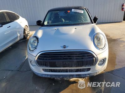 Piąte zdjęcie samochodu w środku: 2017 MINI COOPER VIN:WMWXP5C34H2F61086 - miniatura