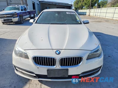 Piąte zdjęcie samochodu w środku: 2014 BMW 528 I VIN:WBA5A5C56ED500006 - miniatura