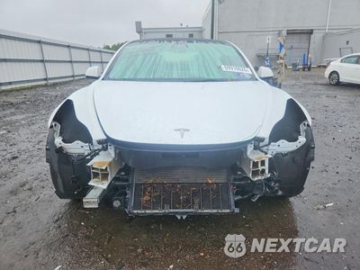 Piąte zdjęcie samochodu w środku: 2023 TESLA MODEL 3 VIN:5YJ3E1EA1PF511475 - miniatura