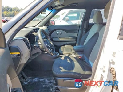 Zdjęcie 7 z 13 samochodu: 2016 KIA SOUL + VIN:KNDJP3A50G7404347 - miniatura