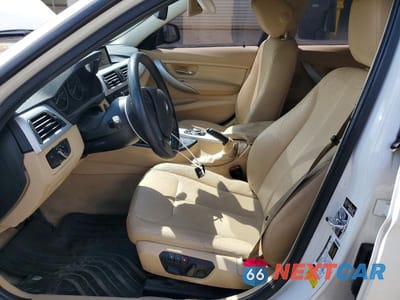 Zdjęcie 7 z 13 samochodu: 2012 BMW 328 I VIN:WBA3A5C52CF350131 - miniatura