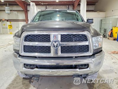 Piąte zdjęcie samochodu w środku: 2015 RAM 2500 SLT VIN:3C6UR5DL8FG536196 - miniatura