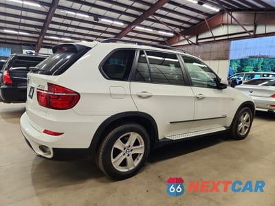 Trzecie zdjęcie samochodu z tyłu: 2011 BMW X5 XDRIVE35D VIN:5UXZW0C54BL370946 - miniatura