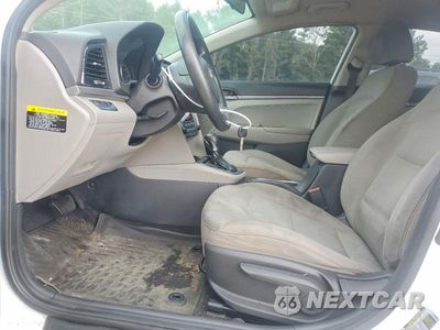 Zdjęcie 7 z 13 samochodu: 2017 HYUNDAI ELANTRA SE VIN:5NPD74LF7HH183528 - miniatura