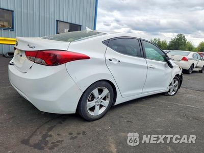 Trzecie zdjęcie samochodu z tyłu: 2012 HYUNDAI ELANTRA GLS VIN:5NPDH4AE9CH137893 - miniatura