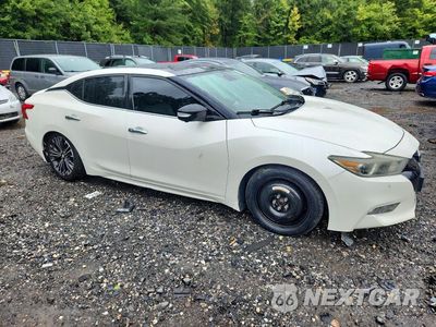 Czwarte zdjęcie samochodu z boku: 2016 NISSAN MAXIMA PLATINUM VIN:1N4AA6AP2GC403637 - miniatura