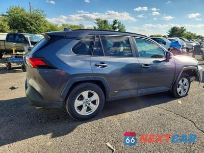 Trzecie zdjęcie samochodu z tyłu: 2020 TOYOTA RAV4 LE VIN:4T3MWRFV1LU003366 - miniatura