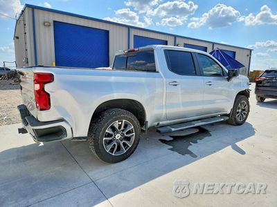 Trzecie zdjęcie samochodu z tyłu: 2019 CHEVROLET SILVERADO K1500 RST VIN:3GCUYEEDXKG174031 - miniatura