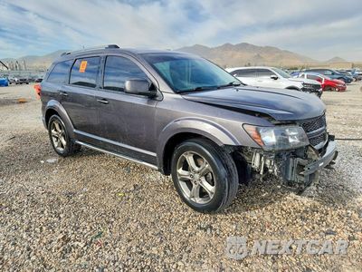 Czwarte zdjęcie samochodu z boku: 2017 DODGE JOURNEY CROSSROAD VIN:3C4PDCGG1HT677340 - miniatura