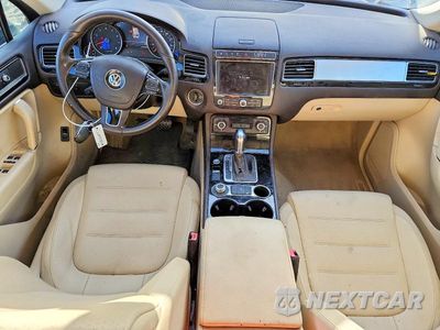 Zdjęcie 8 z 12 samochodu: 2016 VOLKSWAGEN TOUAREG SPORT VIN:WVGEF9BP9GD012536 - miniatura