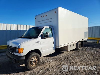 2005 FORD E450 BOX TRUCK 1FDXE45P25HB44165 - główne zdjęcie licytacji z USA - miniatura