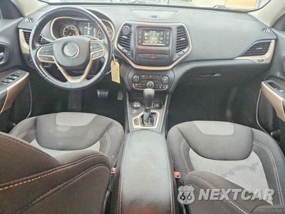Zdjęcie 8 z 14 samochodu: 2018 JEEP CHEROKEE LATITUDE VIN:1C4PJMCBXJD507143 - miniatura