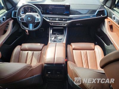 Zdjęcie 8 z 13 samochodu: 2025 BMW X5 XDRIVE40I VIN:5UX23EU09S9X15993 - miniatura