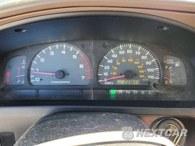 Zdjęcie 9 z 13 samochodu: 1999 TOYOTA 4RUNNER SR5 VIN:JT3GN86R2X0121340 - miniatura