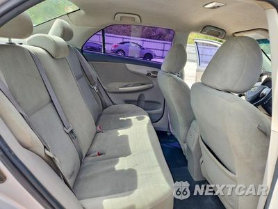 Zdjęcie 10 z 13 samochodu: 2011 TOYOTA COROLLA LE VIN:2T1BU4EE7BC634603 - miniatura
