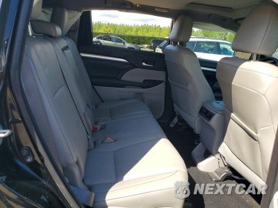 Zdjęcie 10 z 12 samochodu: 2017 TOYOTA HIGHLANDER XLE VIN:5TDJZRFH8HS442514 - miniatura