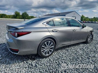 Trzecie zdjęcie samochodu z tyłu: 2020 LEXUS ES 300H VIN:58AD21B16LU006667 - miniatura