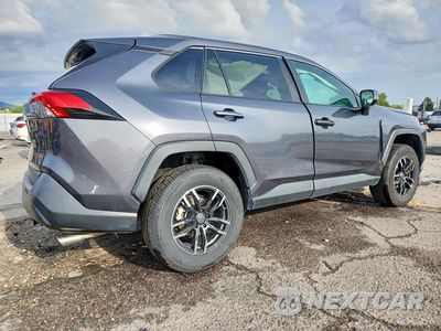 Trzecie zdjęcie samochodu z tyłu: 2020 TOYOTA RAV4 XLE VIN:2T3P1RFV3LC060987 - miniatura