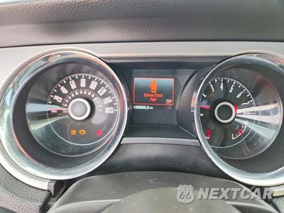 Zdjęcie 9 z 12 samochodu: 2014 FORD MUSTANG VIN:1ZVBP8AMXE5314119 - miniatura