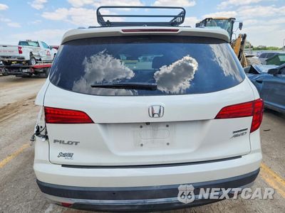 Zdjęcie 6 z 12 samochodu: 2017 HONDA PILOT TOURING VIN:5FNYF6H95HB046038 - miniatura