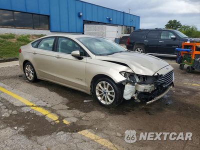 Czwarte zdjęcie samochodu z boku: 2019 FORD FUSION SE VIN:3FA6P0LU9KR166949 - miniatura