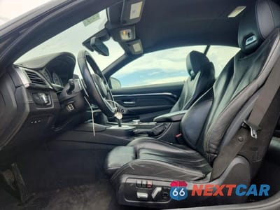 Zdjęcie 7 z 12 samochodu: 2017 BMW M4 VIN:WBS3U9C57HP970825 - miniatura