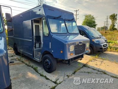 Czwarte zdjęcie samochodu z boku: 2021 FREIGHTLINER CHASSIS M LINE WALK-IN VAN VIN:4UZAC2GA9MCMM9408 - miniatura