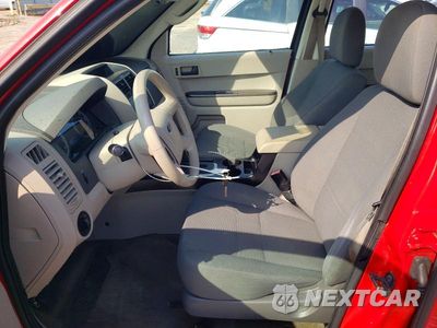 Zdjęcie 7 z 13 samochodu: 2009 FORD ESCAPE XLS VIN:1FMCU02739KA58970 - miniatura