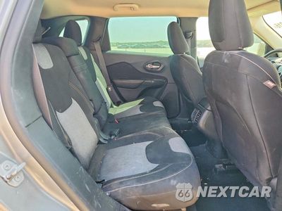 Zdjęcie 11 z 13 samochodu: 2016 JEEP CHEROKEE SPORT VIN:1C4PJLAB8GW159045 - miniatura