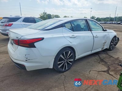 Trzecie zdjęcie samochodu z tyłu: 2019 NISSAN ALTIMA SR VIN:1N4BL4CV3KC103130 - miniatura