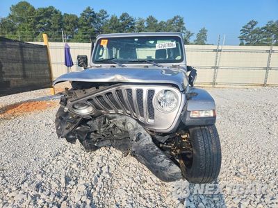 Piąte zdjęcie samochodu w środku: 2018 JEEP WRANGLER UNLIMITED SAHARA VIN:1C4HJXEN3JW326872 - miniatura
