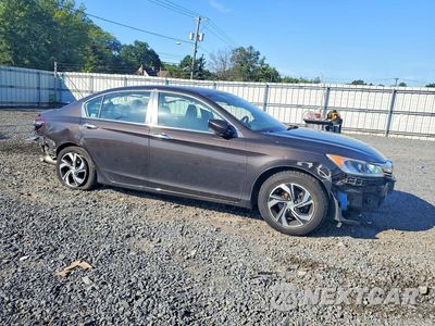 Czwarte zdjęcie samochodu z boku: 2017 HONDA ACCORD LX VIN:1HGCR2F36HA152940 - miniatura