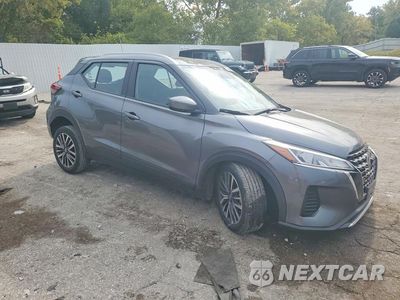 Czwarte zdjęcie samochodu z boku: 2021 NISSAN KICKS SV VIN:3N1CP5CV6ML538338 - miniatura