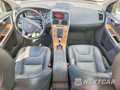 Zdjęcie 8 z 12 samochodu: 2017 VOLVO XC60 T5 INSCRIPTION VIN:YV440MDU9H2174085 - miniatura