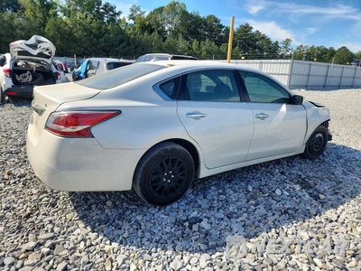 Trzecie zdjęcie samochodu z tyłu: 2015 NISSAN ALTIMA 2.5 S VIN:1N4AL3AP5FC190349 - miniatura