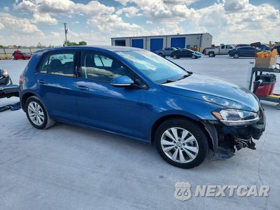 Czwarte zdjęcie samochodu z boku: 2020 VOLKSWAGEN GOLF VIN:3VWG57AUXLM015050 - miniatura