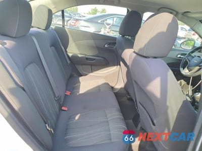 Zdjęcie 10 z 12 samochodu: 2012 CHEVROLET SONIC LT VIN:1G1JD5SH6C4138270 - miniatura