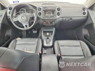 Zdjęcie 8 z 12 samochodu: 2012 VOLKSWAGEN TIGUAN S VIN:WVGBV7AX6CW552209 - miniatura