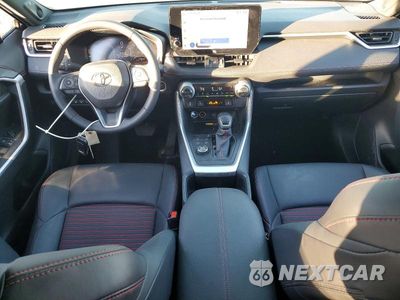 Zdjęcie 8 z 12 samochodu: 2025 TOYOTA RAV4 XSE VIN:JTMEB3FV8SD257052 - miniatura