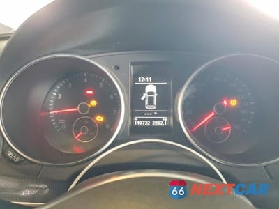 Zdjęcie 9 z 13 samochodu: 2013 VOLKSWAGEN GTI VIN:WVWGD7AJ7DW134297 - miniatura