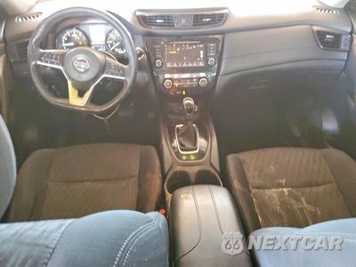 Zdjęcie 8 z 12 samochodu: 2018 NISSAN ROGUE SV VIN:5N1AT2MV4JC740823 - miniatura